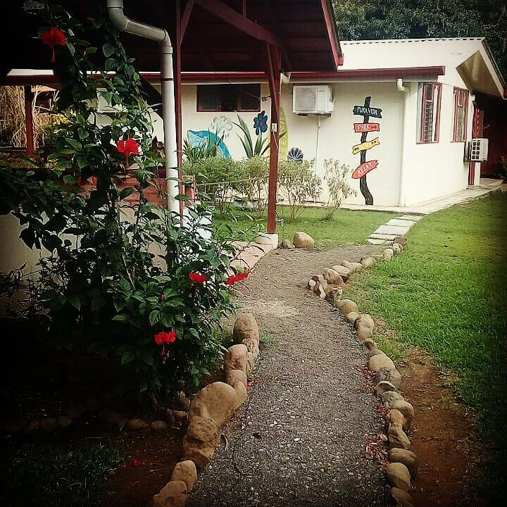 Casa Ballena Eco Hostel Uvita Buitenkant foto